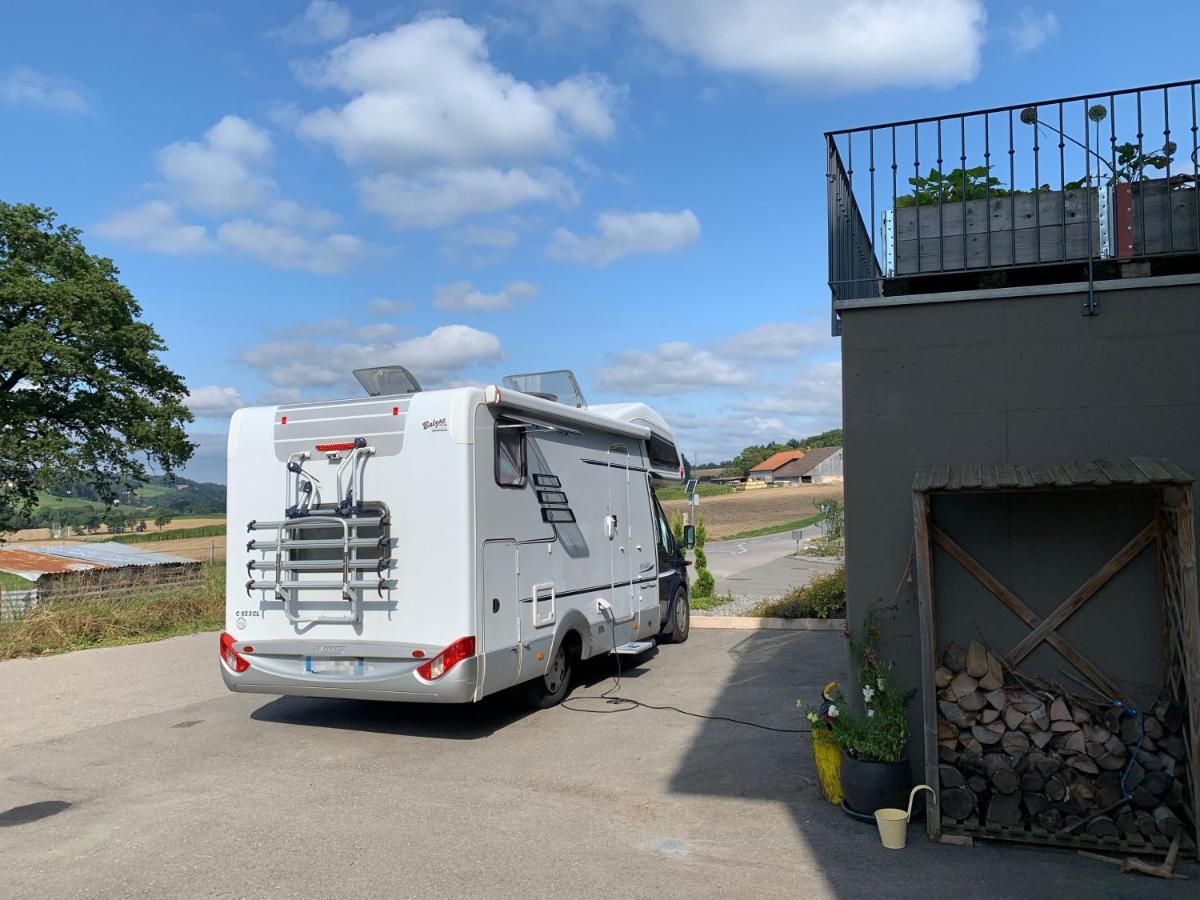 C&C Motorhome/Rv/Caravan/Van Park La Sonnaz المظهر الخارجي الصورة